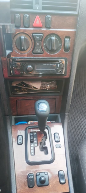 Mercedes-Benz 220 | Mobile.bg    6