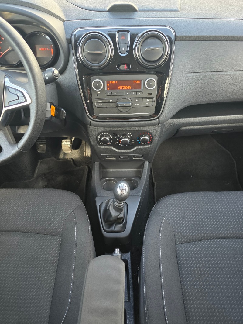 Dacia Lodgy 1.3 Tce, снимка 10 - Автомобили и джипове - 46399649