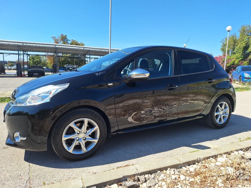 Peugeot 208 1200i, снимка 5 - Автомобили и джипове - 46997314