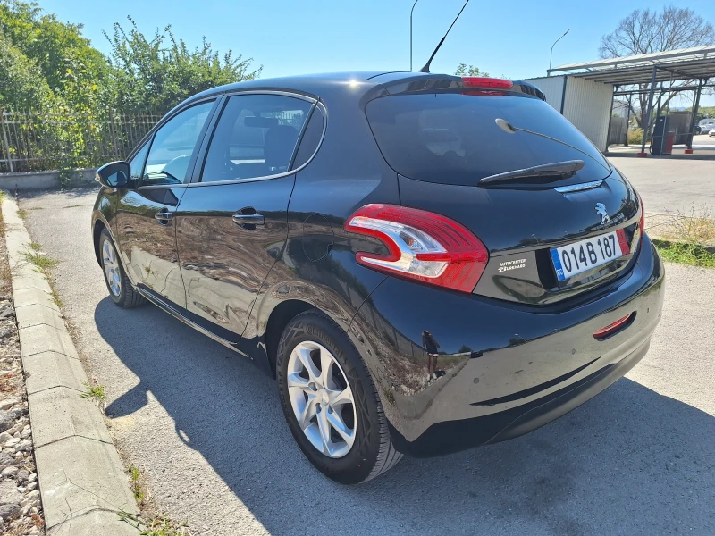 Peugeot 208 1200i, снимка 4 - Автомобили и джипове - 46997314