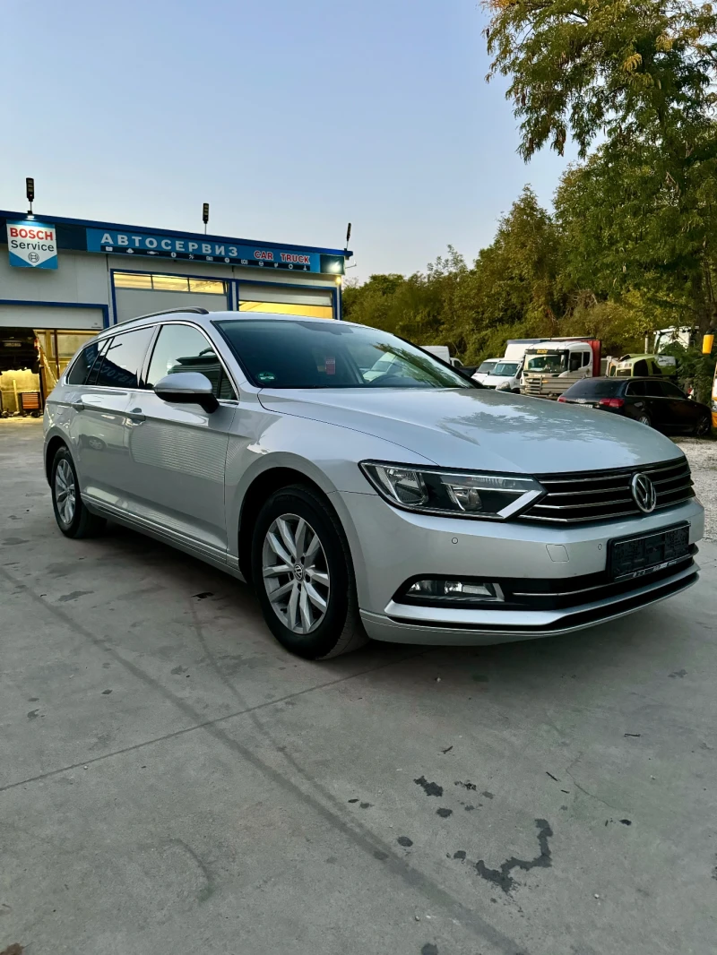 VW Passat B8 2.0TDI/DSG/NAVI/DISTRONIK/F1, снимка 2 - Автомобили и джипове - 47324965