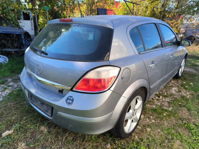 Opel Astra 1.8i 125 k.s, снимка 2 - Автомобили и джипове - 47641408