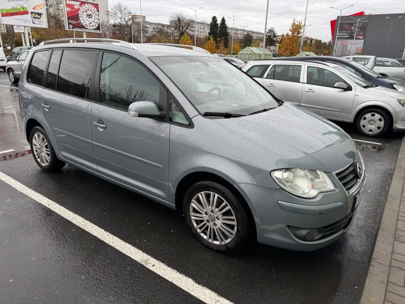 VW Touran, снимка 1 - Автомобили и джипове - 48050750