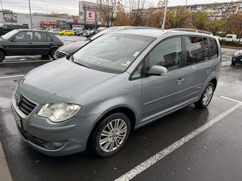 VW Touran, снимка 2 - Автомобили и джипове - 48050750