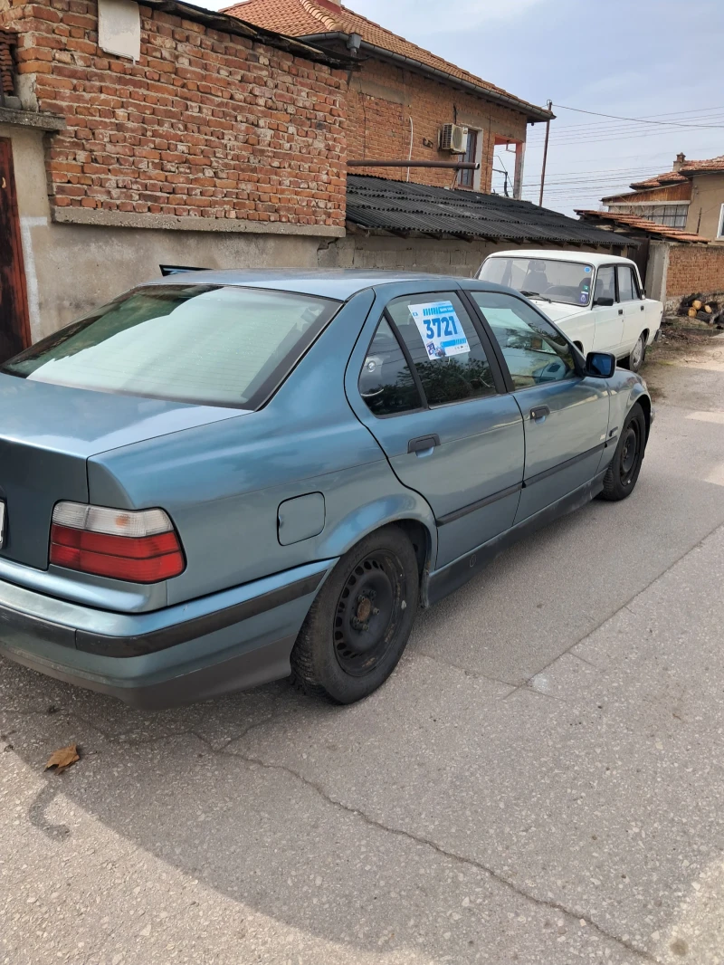 BMW 320, снимка 3 - Автомобили и джипове - 49469656