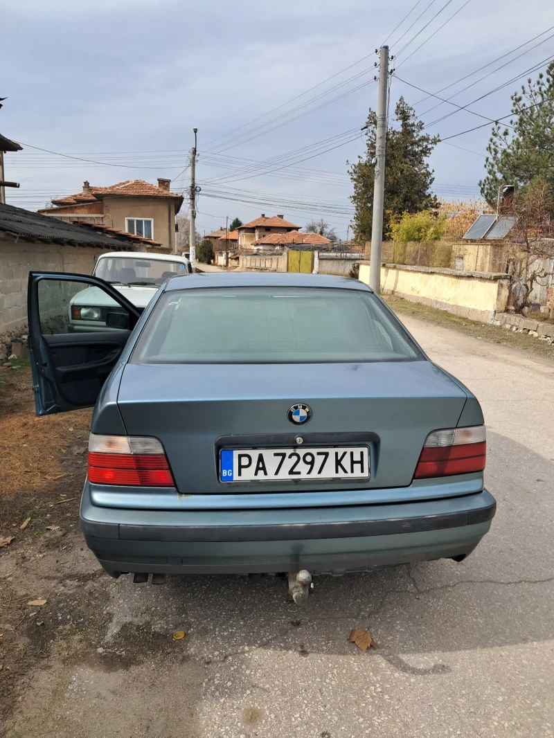 BMW 320, снимка 2 - Автомобили и джипове - 49469656