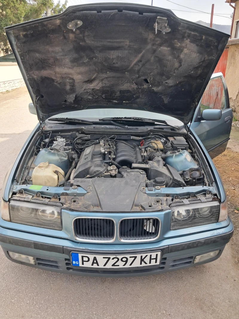 BMW 320, снимка 5 - Автомобили и джипове - 49469656