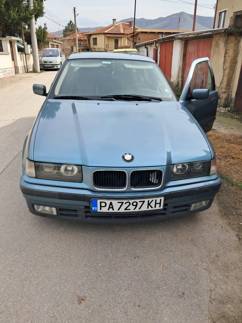 BMW 320, снимка 1 - Автомобили и джипове - 49469656