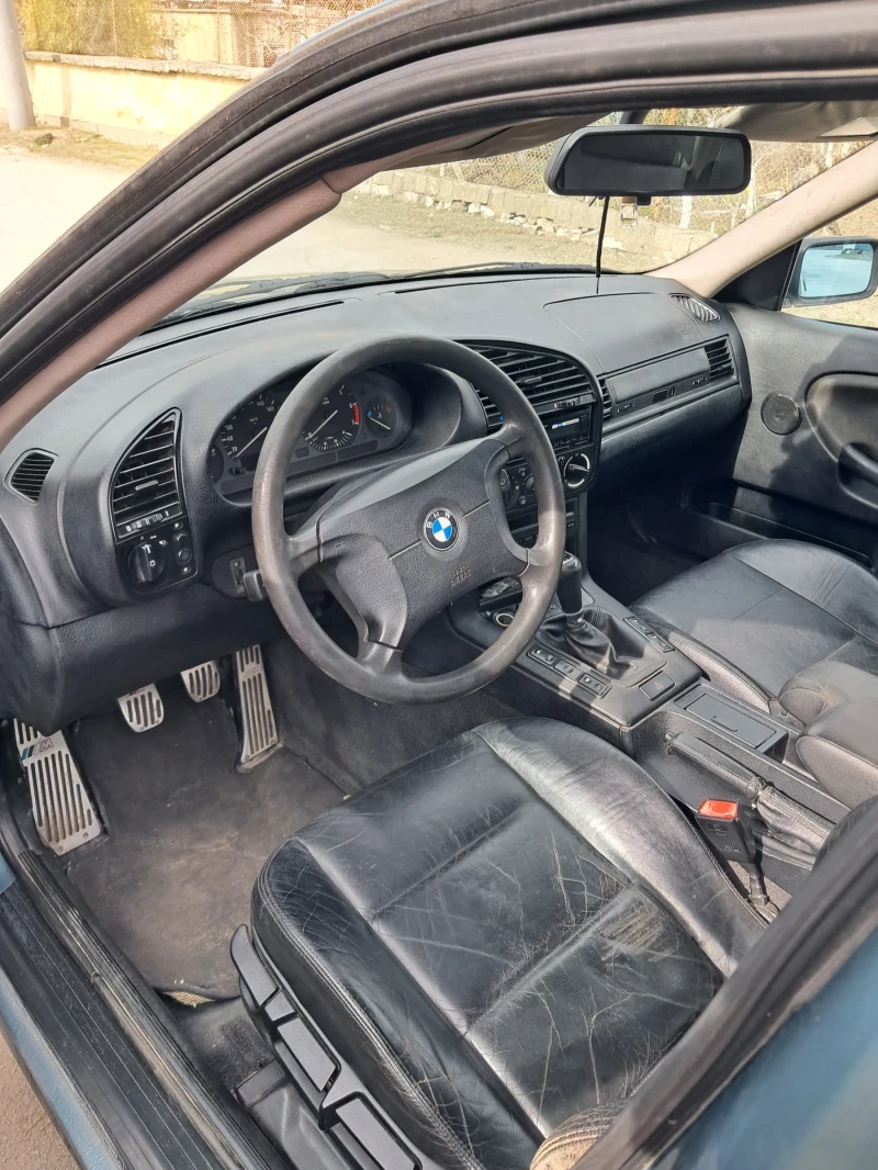 BMW 320, снимка 9 - Автомобили и джипове - 49469656