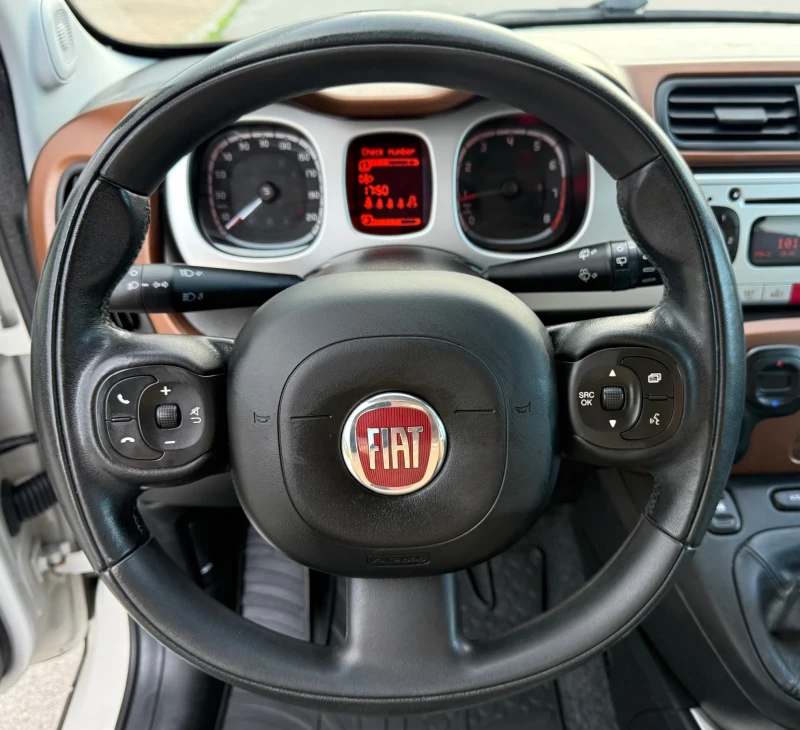 Fiat Panda * CROSS* /4x4/Бензин/6ск/Блокаж/Климатроник/, снимка 10 - Автомобили и джипове - 50306210