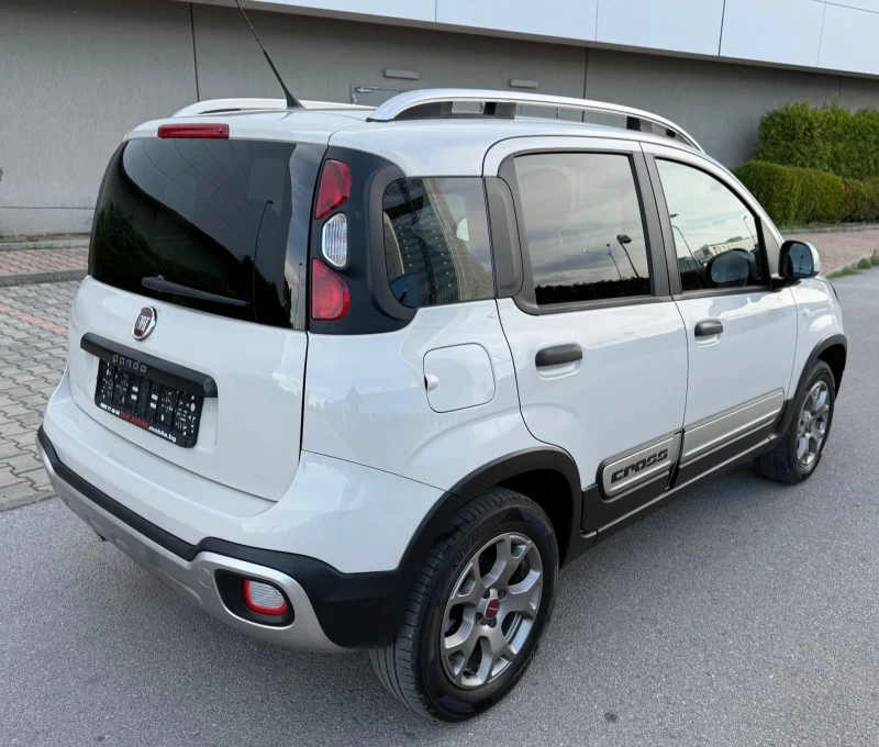 Fiat Panda * CROSS* /4x4/Бензин/6ск/Блокаж/Климатроник/, снимка 4 - Автомобили и джипове - 50306210
