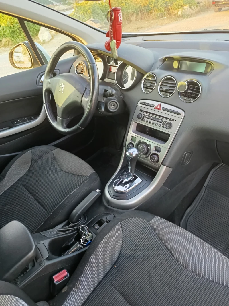 Peugeot 308, снимка 14 - Автомобили и джипове - 52362637