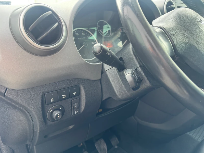 Peugeot Partner TEPEE 1.6 BlueHDI 120 1 Собственик , снимка 13 - Автомобили и джипове - 51627076