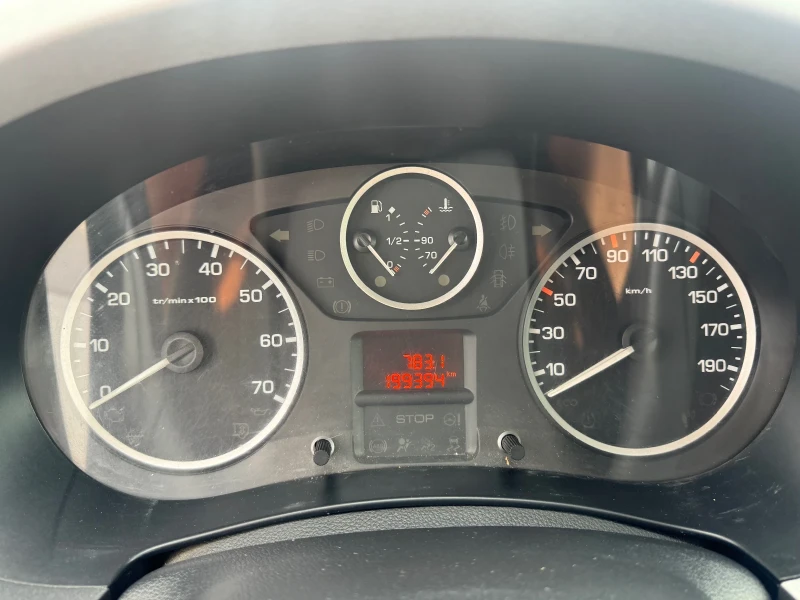 Peugeot Partner TEPEE 1.6 BlueHDI 120 1 Собственик , снимка 12 - Автомобили и джипове - 51627076