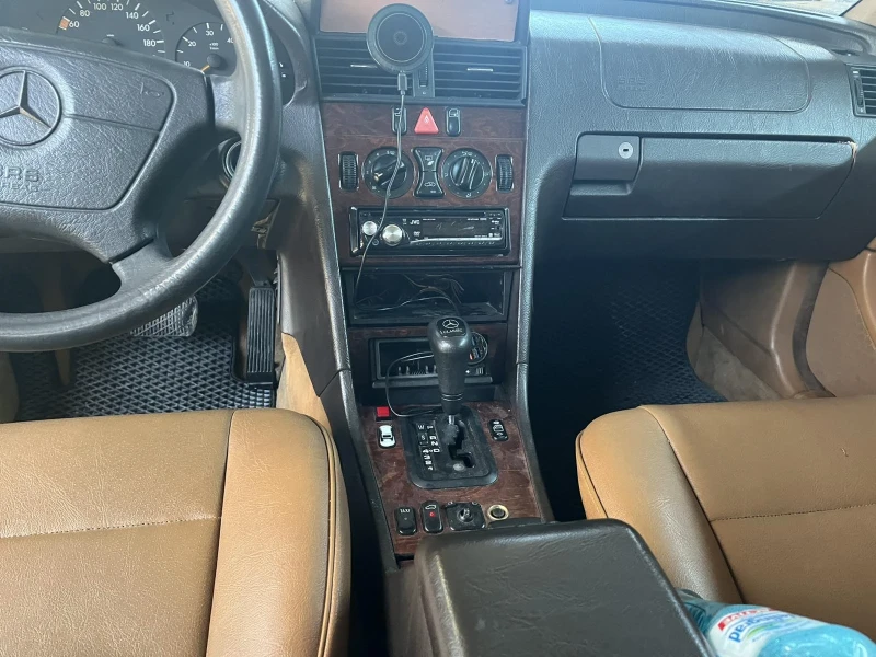 Mercedes-Benz C 220 W202 2.2CDI, снимка 9 - Автомобили и джипове - 52555641