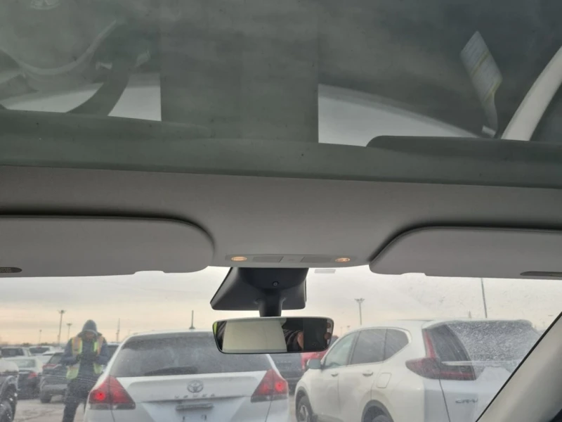 Tesla Model Y * LONG RANGE ALL WHEEL DRIVE * CARFAX * ЦЕНА ДО БГ, снимка 11 - Автомобили и джипове - 53020109