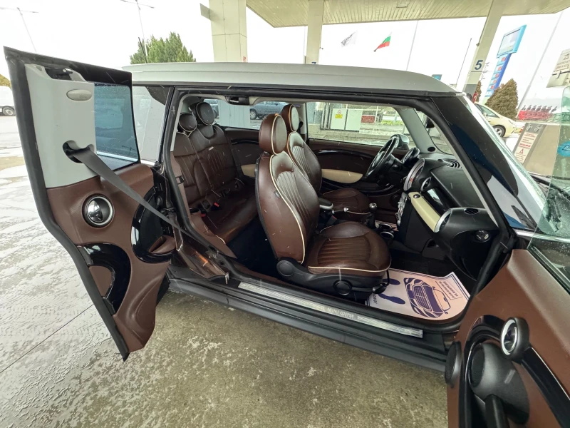 Mini Clubman Навигация, Двойна панорама, снимка 6 - Автомобили и джипове - 53045950