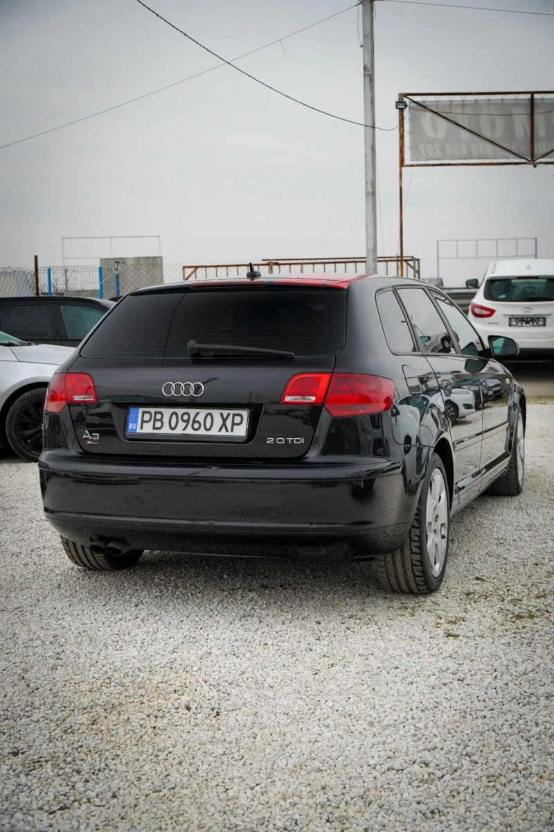Audi A3 2.0TDI 140k.c. ОБСЛУЖЕНА ЛИЗИНГ!, снимка 6 - Автомобили и джипове - 53199095