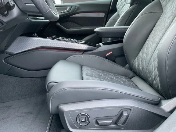 Audi A5 2.0 TFSI Quattro = S-line = Tech Pro Гаранция, снимка 6 - Автомобили и джипове - 56181547