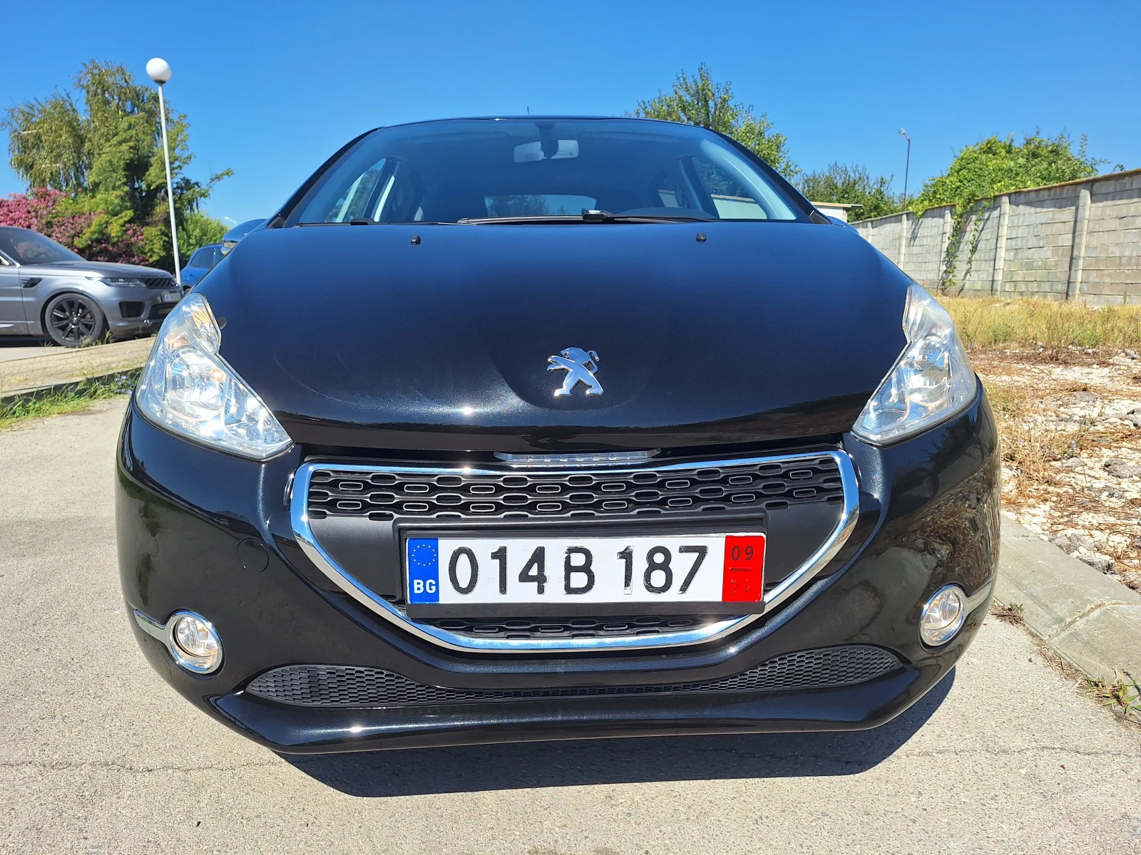 Peugeot 208 1200i - [1] 