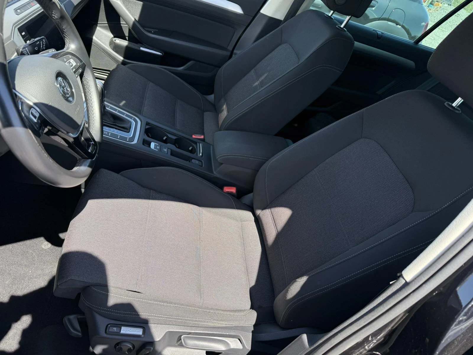 VW Passat 2.0 DSG 7 - изображение 6