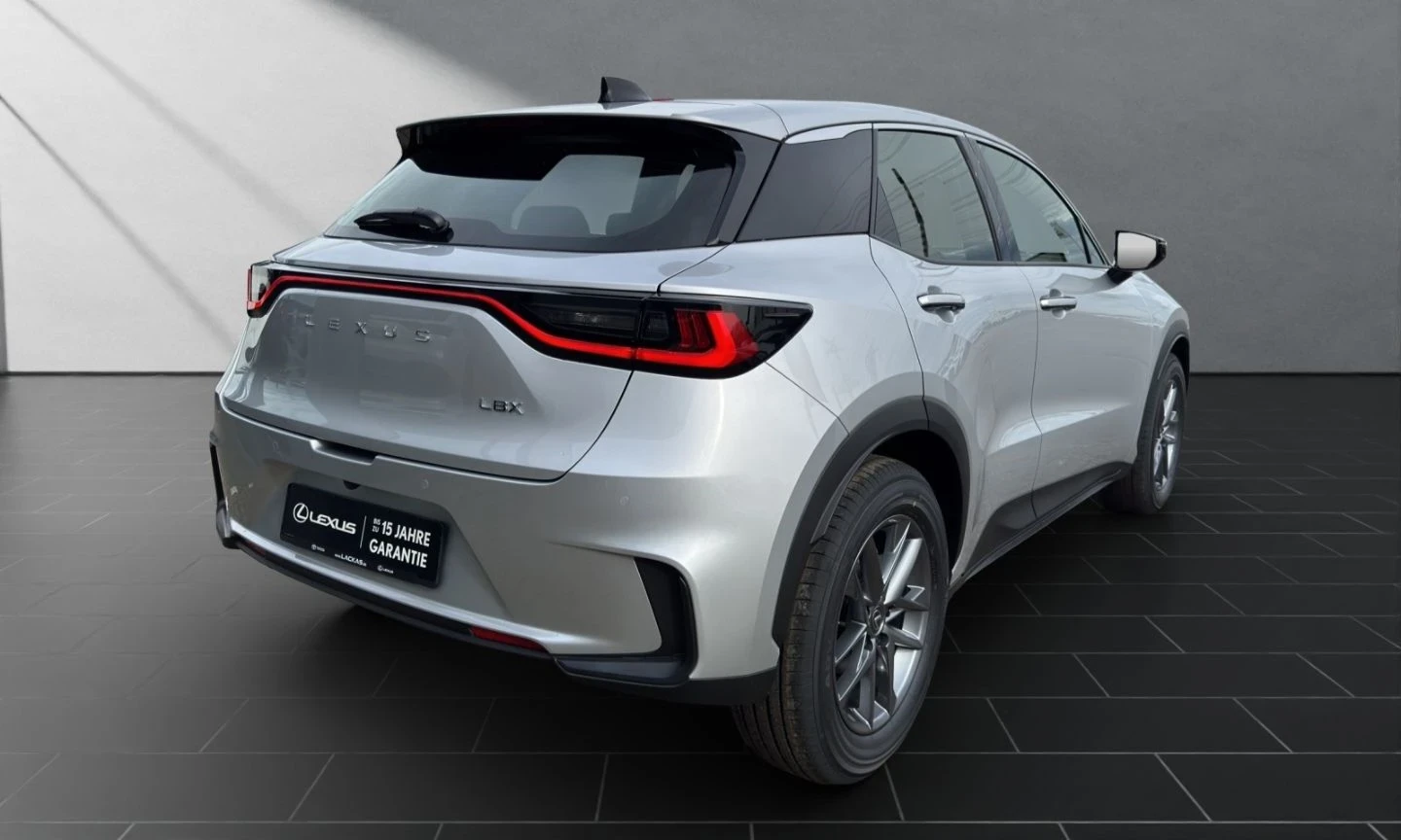 Lexus LBX 1.5* KOMFORT-PAK МОДЕЛ 2025 NEW  - изображение 6