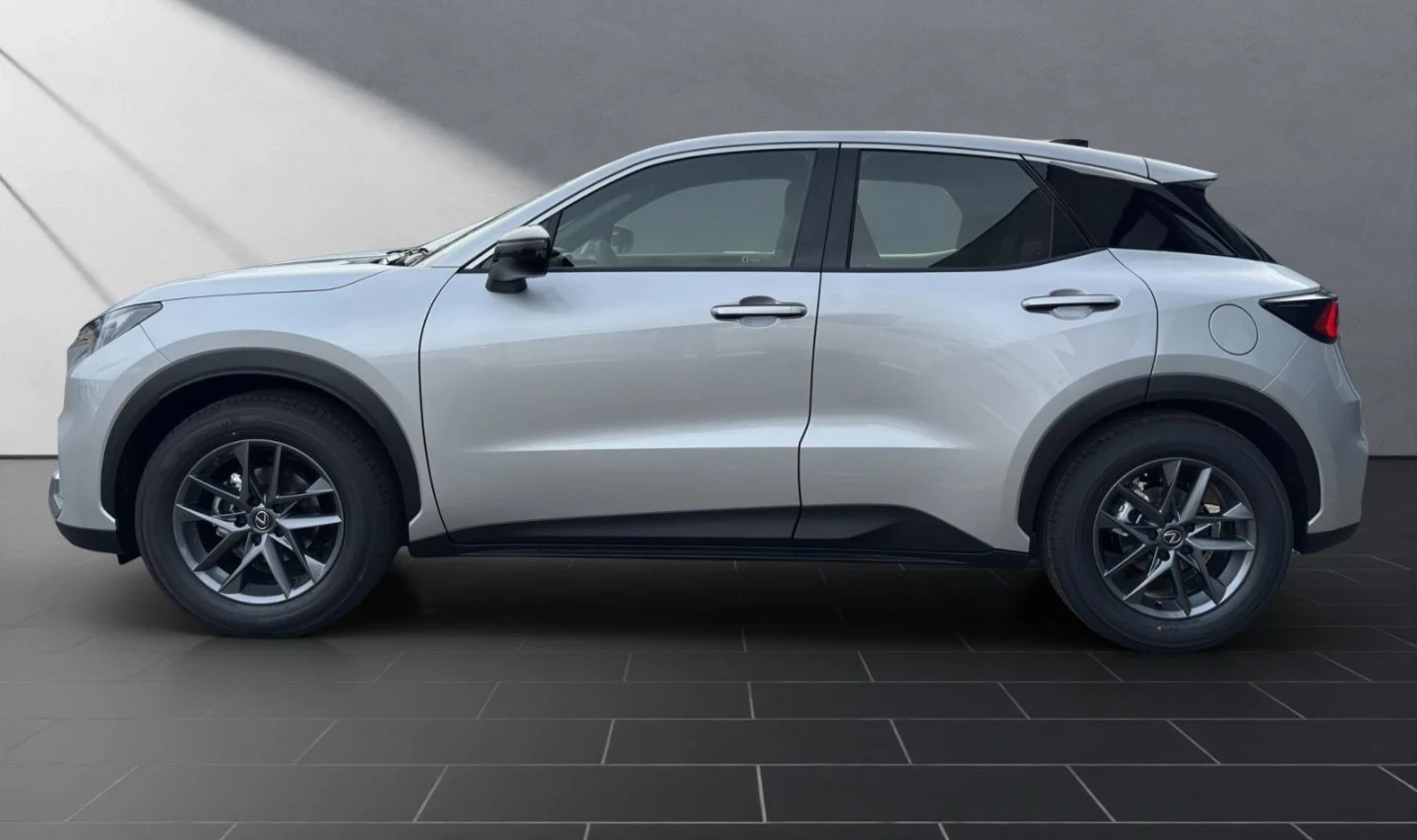 Lexus LBX 1.5* KOMFORT-PAK МОДЕЛ 2025 NEW  - изображение 7