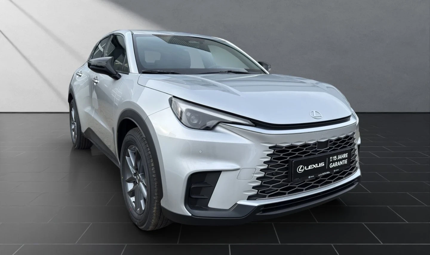 Lexus LBX 1.5* KOMFORT-PAK МОДЕЛ 2025 NEW  - изображение 3
