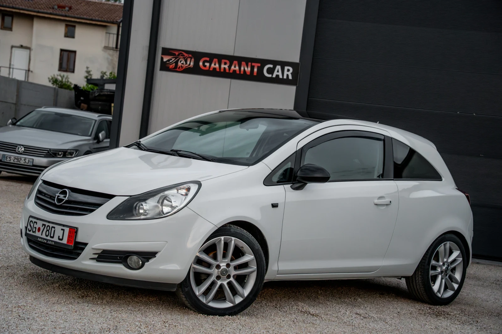 Opel Corsa 1 2i 80ks NAVI - изображение 2
