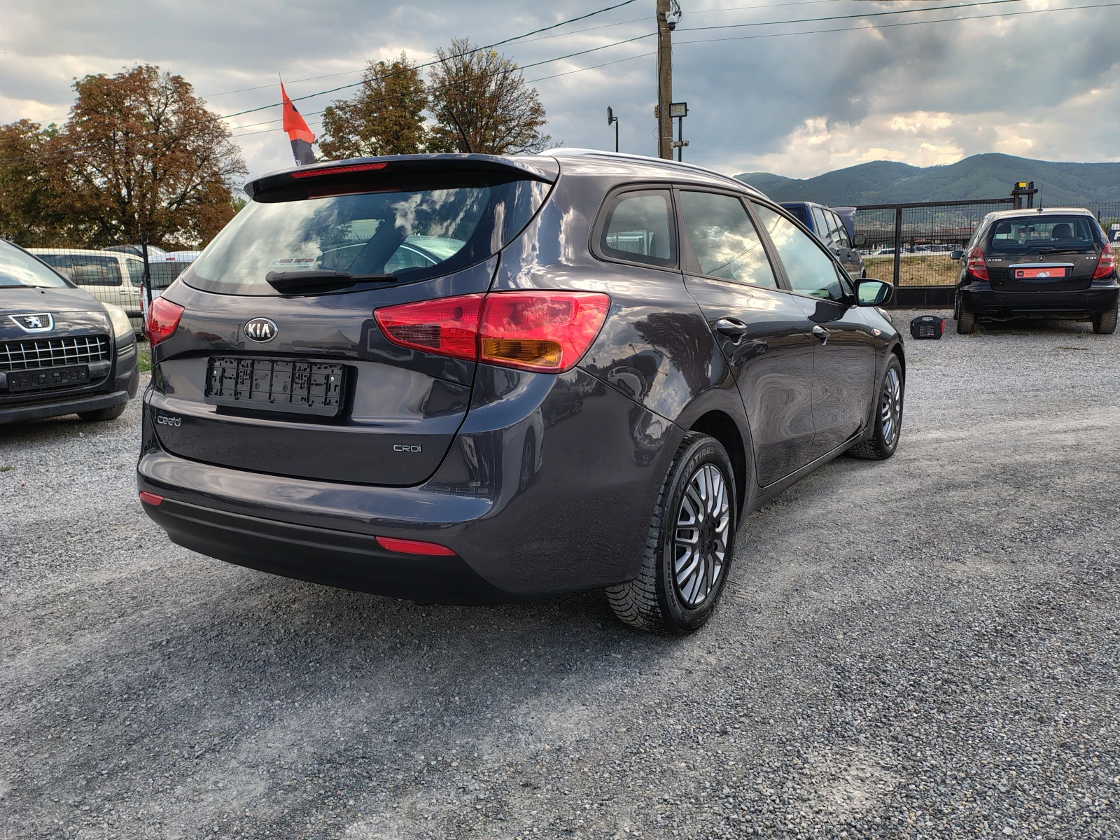 Kia Ceed 1.4 CRDI - изображение 7
