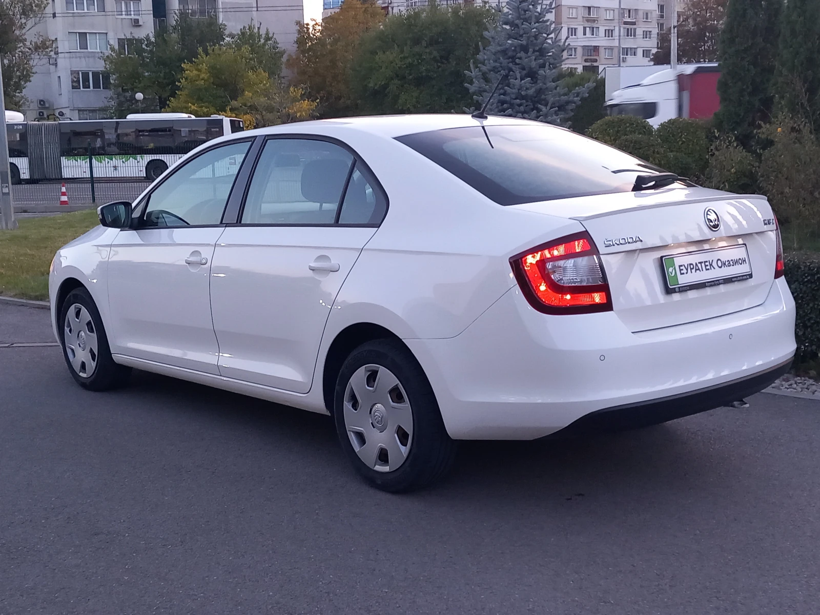Skoda Rapid 1.4 TSI/ 7DSG | Mobile.bg — изображение 4