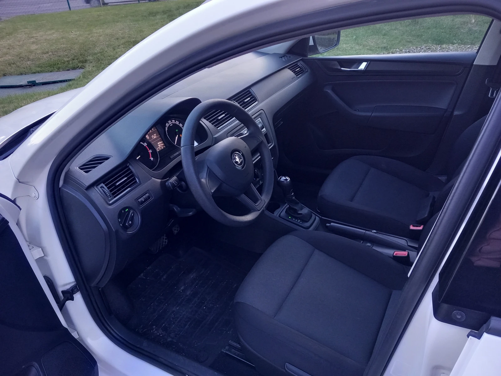 Skoda Rapid 1.4 TSI/ 7DSG | Mobile.bg — изображение 6