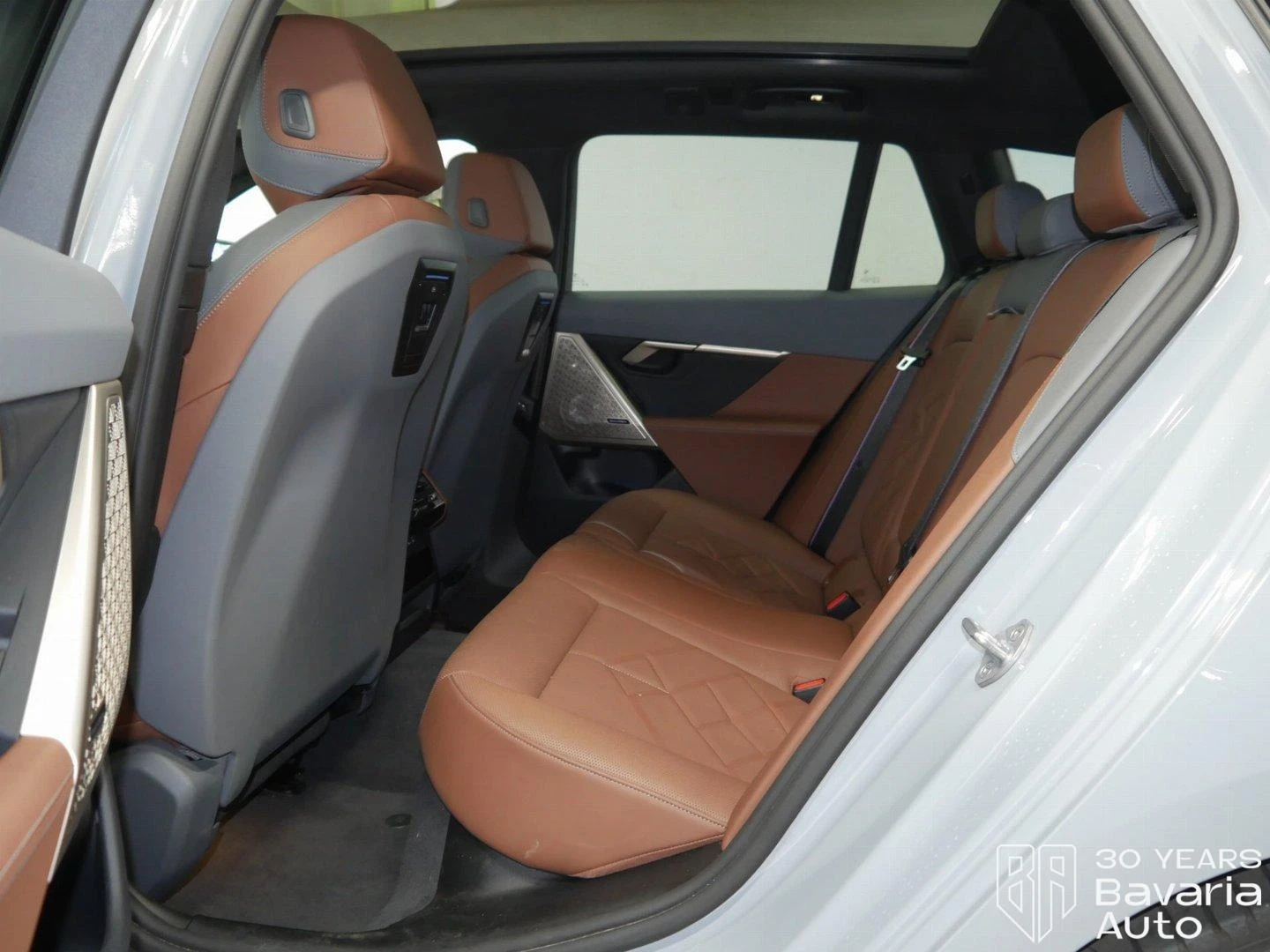 BMW i5 60 xDrive Touring | Mobile.bg   8