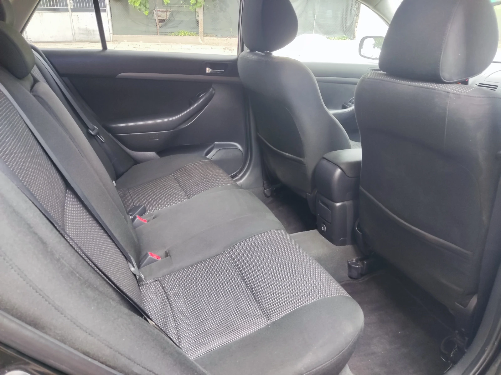 Toyota Avensis | Mobile.bg   12