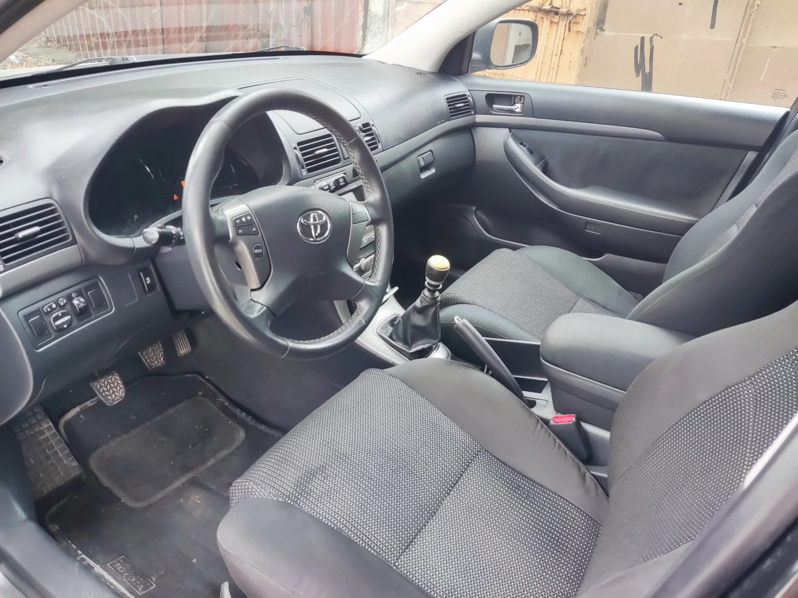 Toyota Avensis | Mobile.bg   10