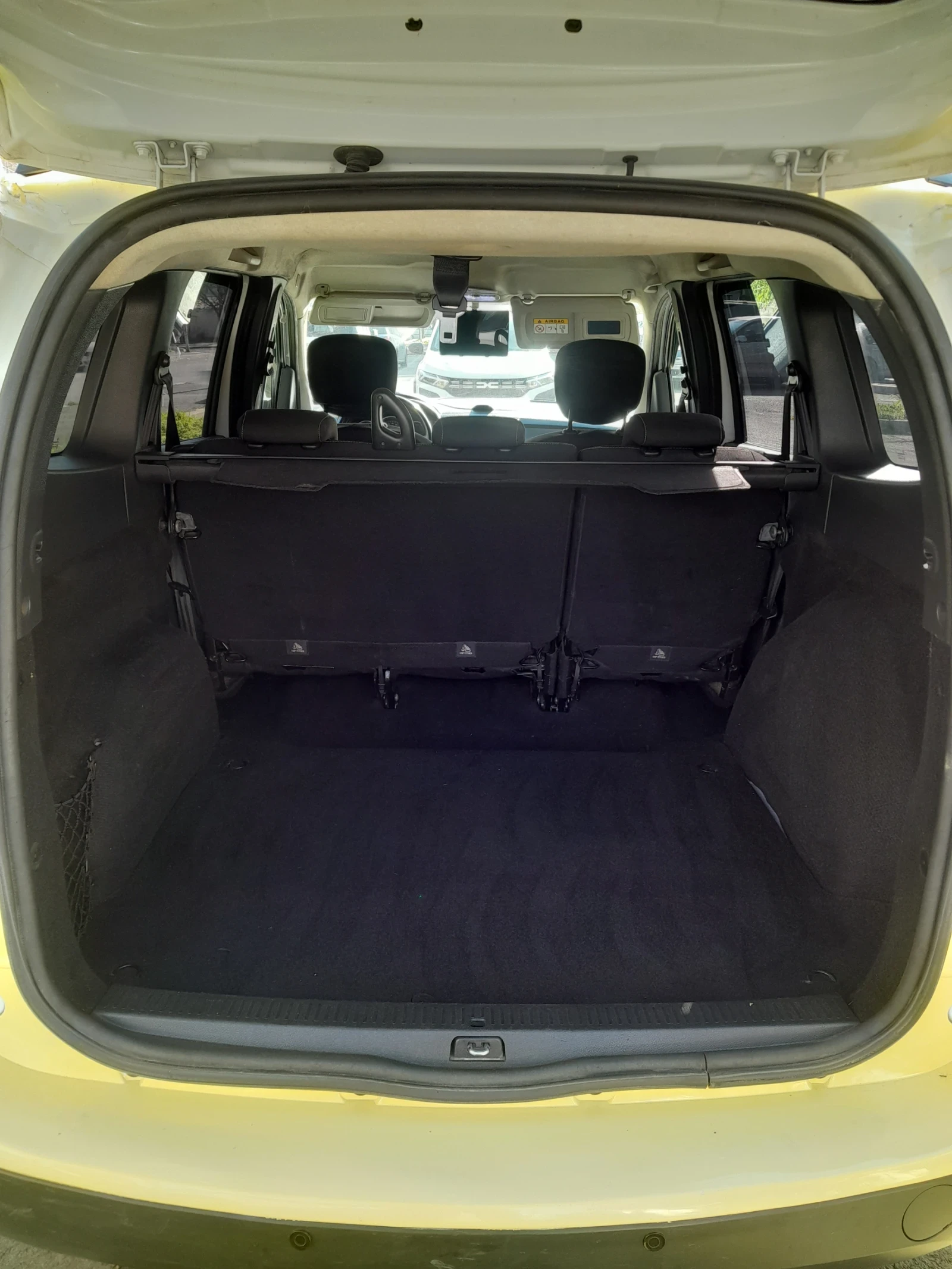 Dacia Lodgy 1.6 109кс - изображение 6