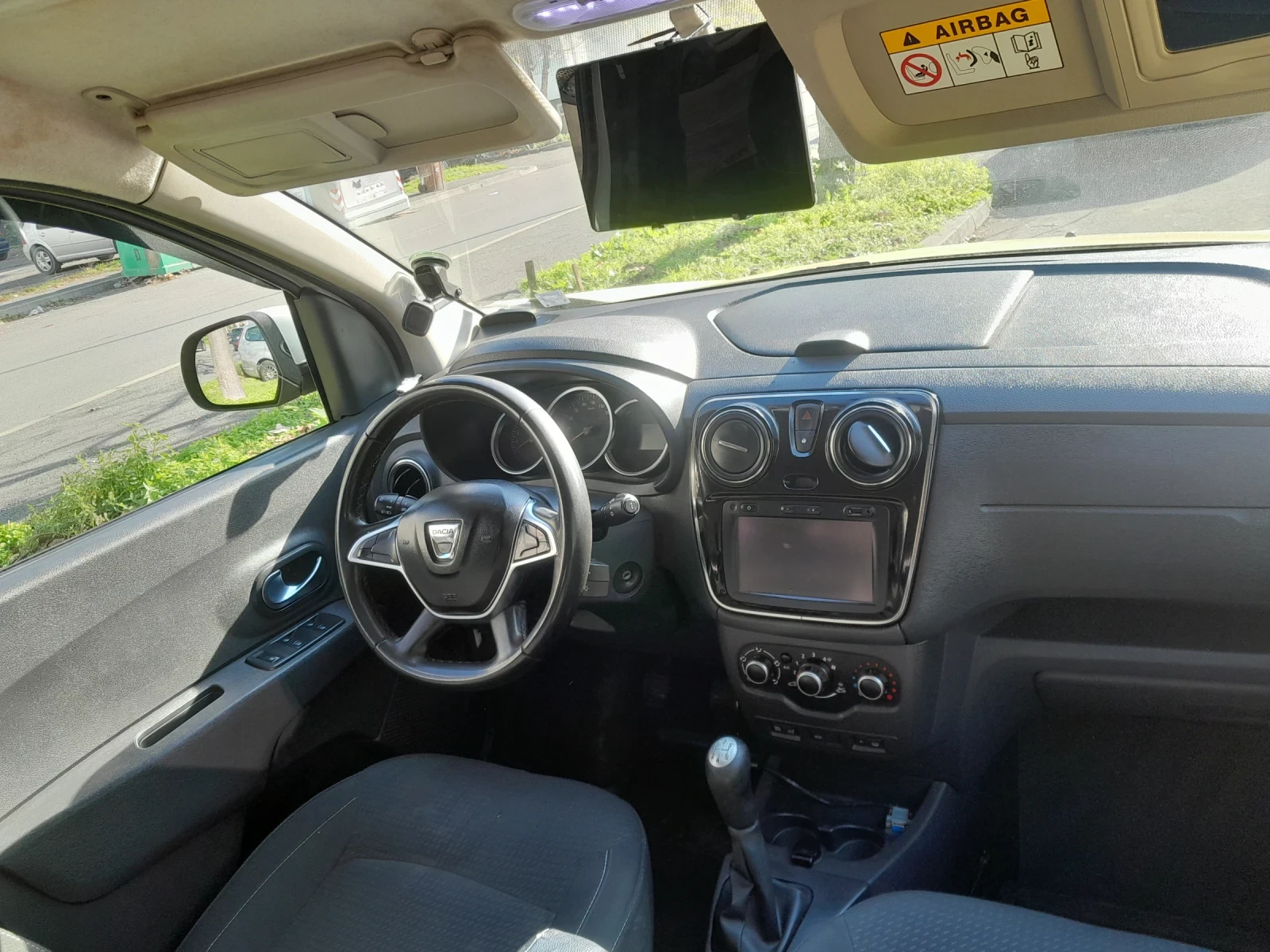 Dacia Lodgy 1.6 109кс - изображение 7