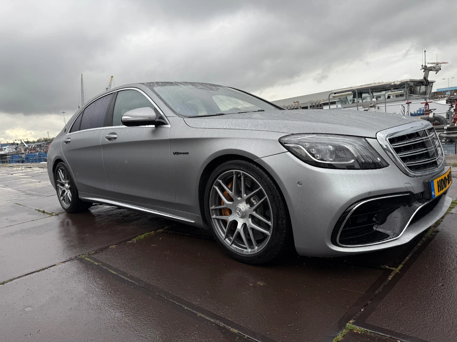 Mercedes-Benz S 63 AMG S63 AMG 4MATIC | 612/900 | Carbon Ceramic | Design, снимка 2 - Автомобили и джипове - 54815404