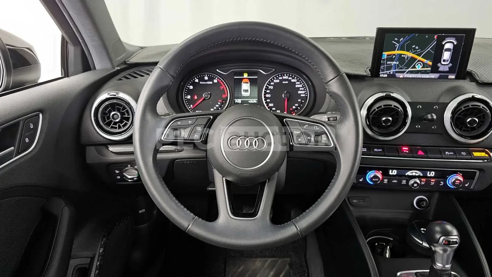 Audi A3 40TFSI| ПОДГРЕВ| ПАНОРАМА| ВКЛ.ТЕХНОТЕСТ, снимка 6 - Автомобили и джипове - 54845709