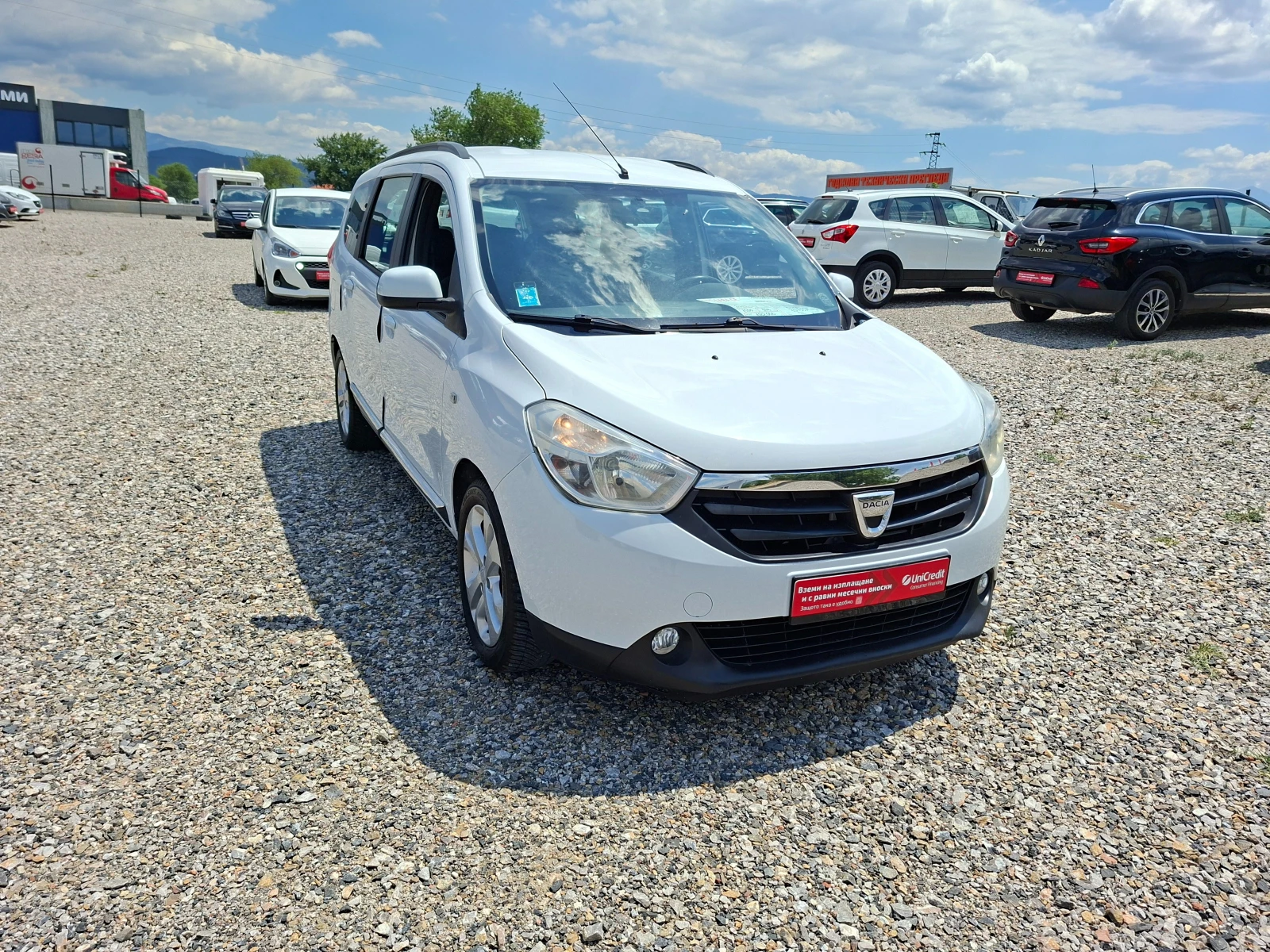 Dacia Lodgy 1.5DCI* 7 места* 6-SPEED* , снимка 8 - Автомобили и джипове - 54854078