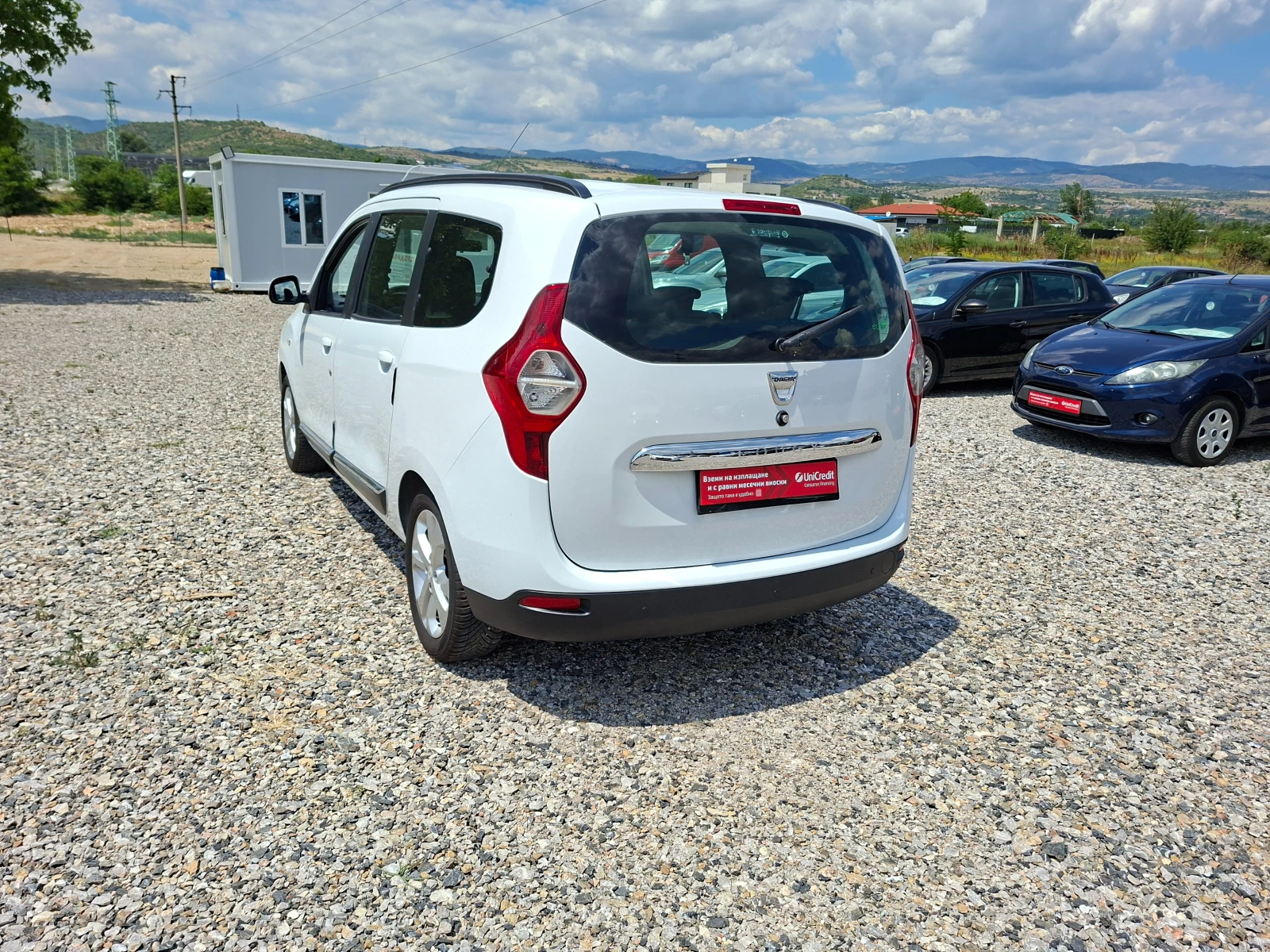 Dacia Lodgy 1.5DCI* 7 места* 6-SPEED* , снимка 4 - Автомобили и джипове - 54854078