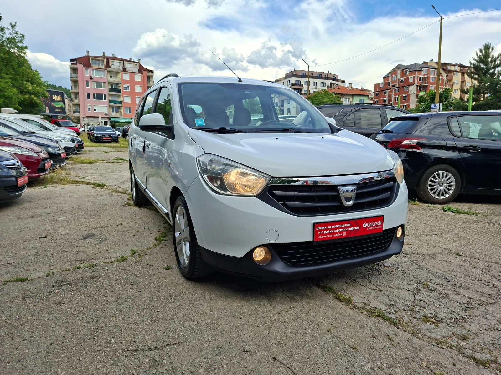 Dacia Lodgy 1.5DCI* 7 места* 6-SPEED* , снимка 7 - Автомобили и джипове - 54854078