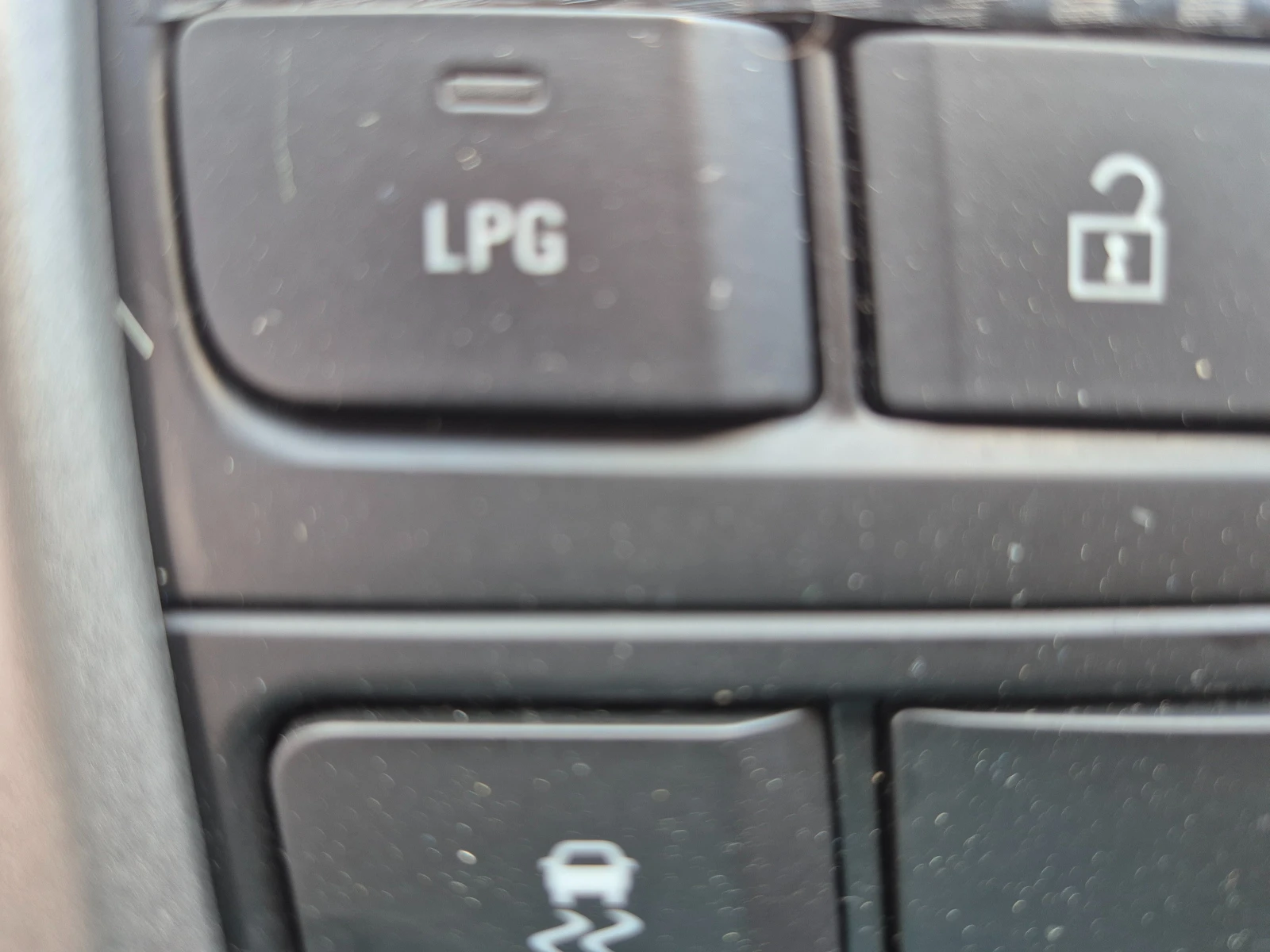 Opel Astra 1.4i, GAS, снимка 17 - Автомобили и джипове - 54972071