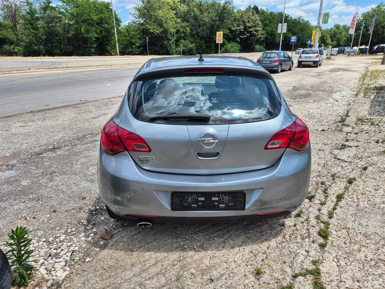 Opel Astra 1.4i, GAS, снимка 7 - Автомобили и джипове - 54972071