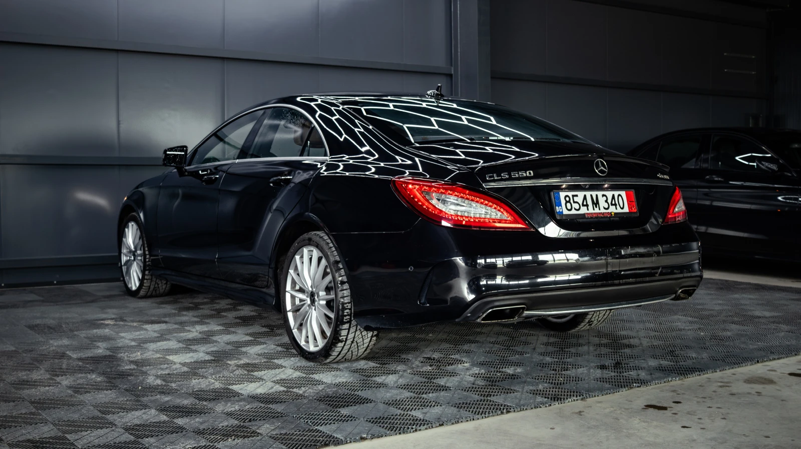 Mercedes-Benz CLS 550 * ПЕРФЕКТЕН И НАПЪЛНО ОСБЛУЖЕН* ВСИЧКИ ЕКСТРИ*  , снимка 5 - Автомобили и джипове - 55444766
