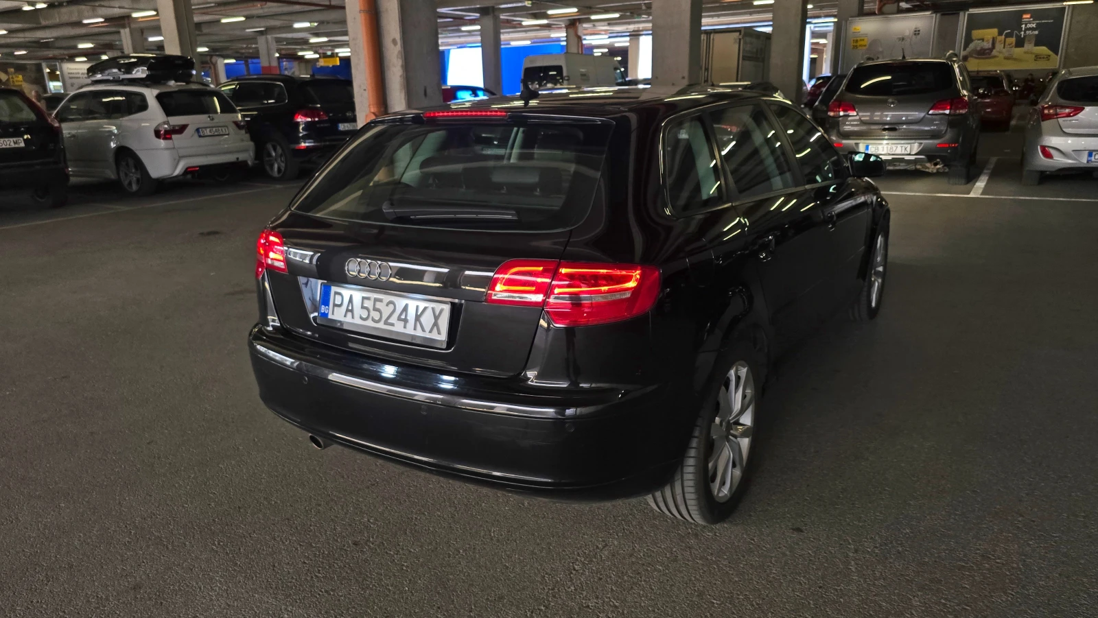 Audi A3 Sportback 1.6 FSI | Ксенон | Recaro | Панорама, снимка 10 - Автомобили и джипове - 56075313