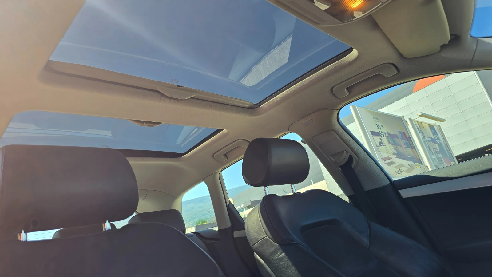 Audi A3 Sportback 1.6 FSI | Ксенон | Recaro | Панорама, снимка 9 - Автомобили и джипове - 56075313