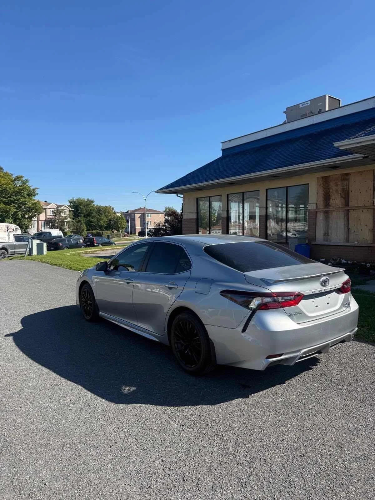 Toyota Camry * SE Auto AWD * CARFAX * , снимка 2 - Автомобили и джипове - 56256320