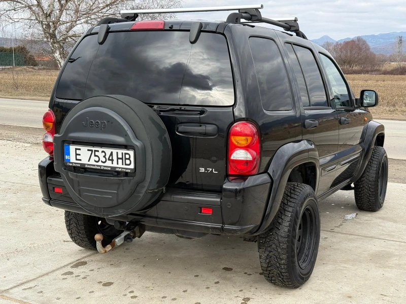 Jeep Cherokee 3.7 Газ/Бензин/Автомат/4х4/Шибедах/Лизинг, снимка 4 - Автомобили и джипове - 48963379