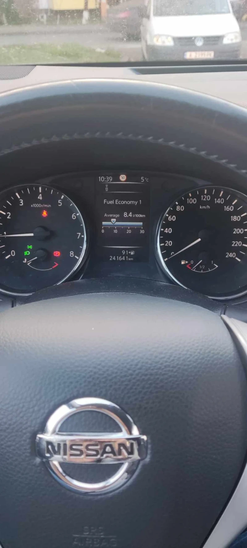 Nissan Qashqai, снимка 11 - Автомобили и джипове - 52527387